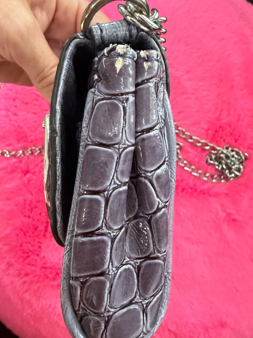 Vintage Guess Women’s Croc-Embossed Shoulder Bag in Lavender Gray